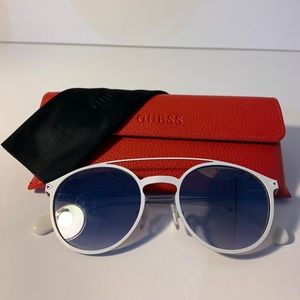 Guess Sunglasses White